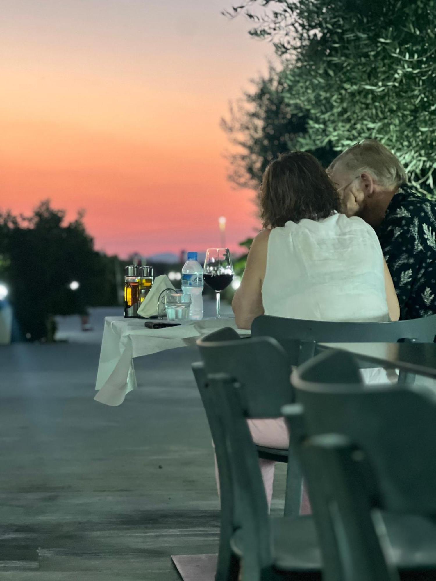 Kred Hotel Orikum Εξωτερικό φωτογραφία